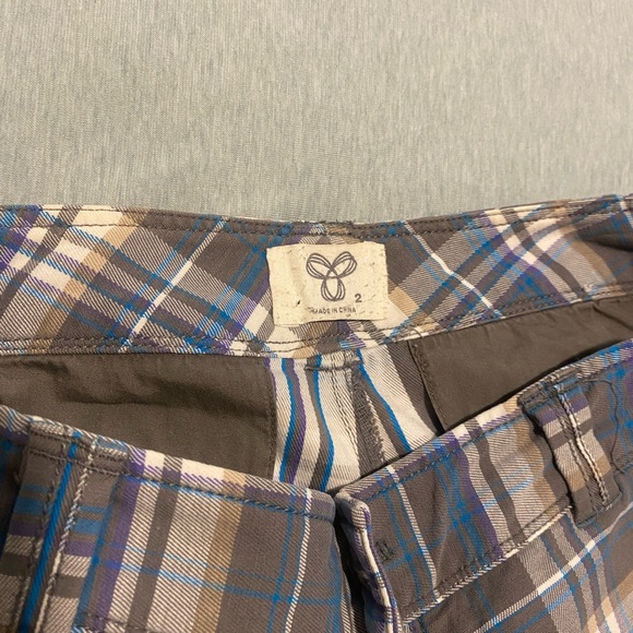 TNA cargo plaid shorts - Picture 2 of 3
